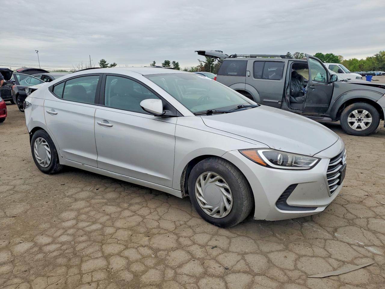 2017 Hyundai Elantra Se - Фото 4