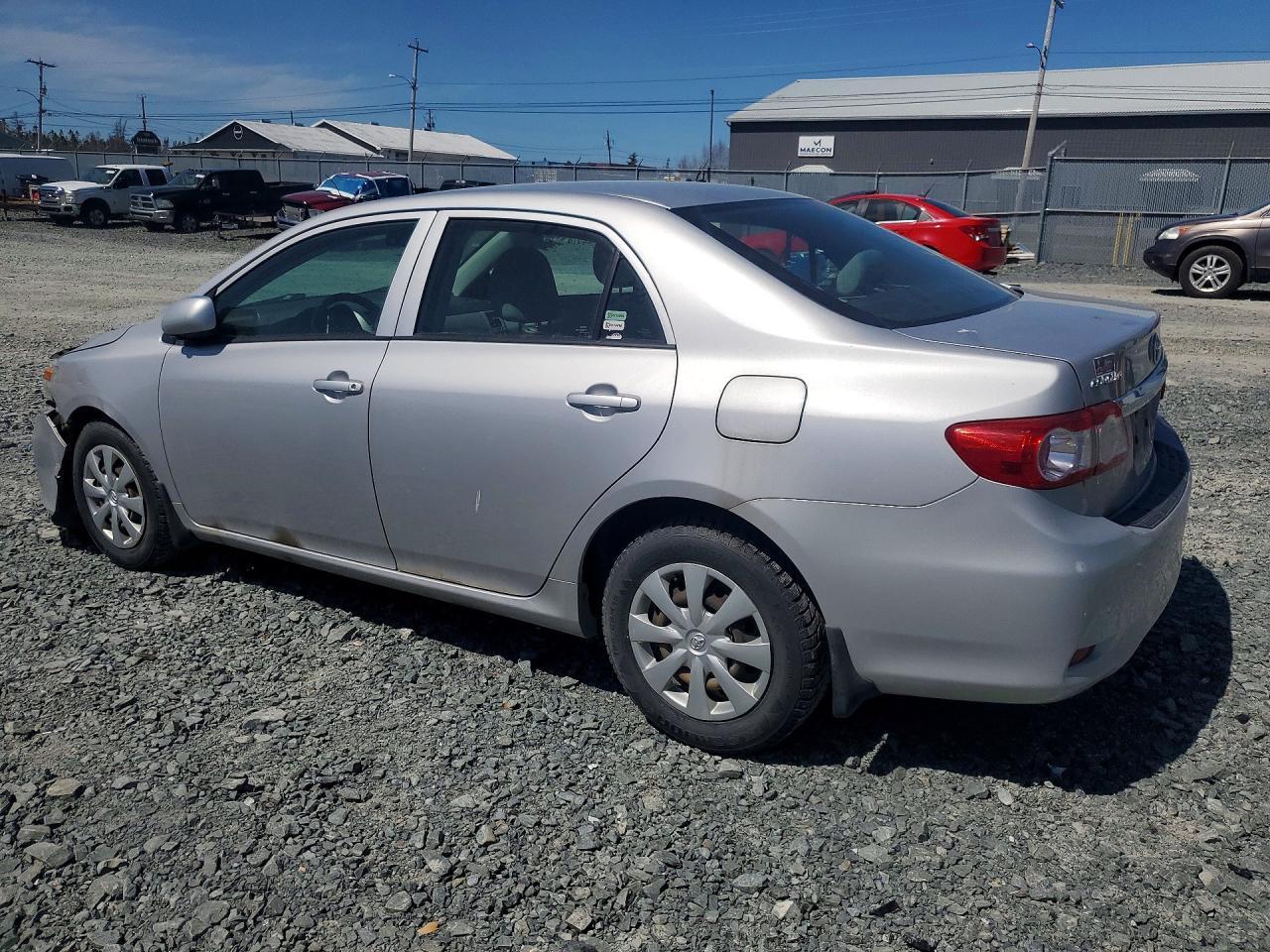 2011 Toyota Corolla Base - Фото 2
