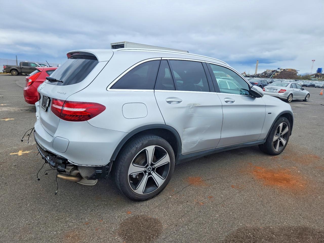 2019 Mercedes-Benz Glc 350E - Image 3