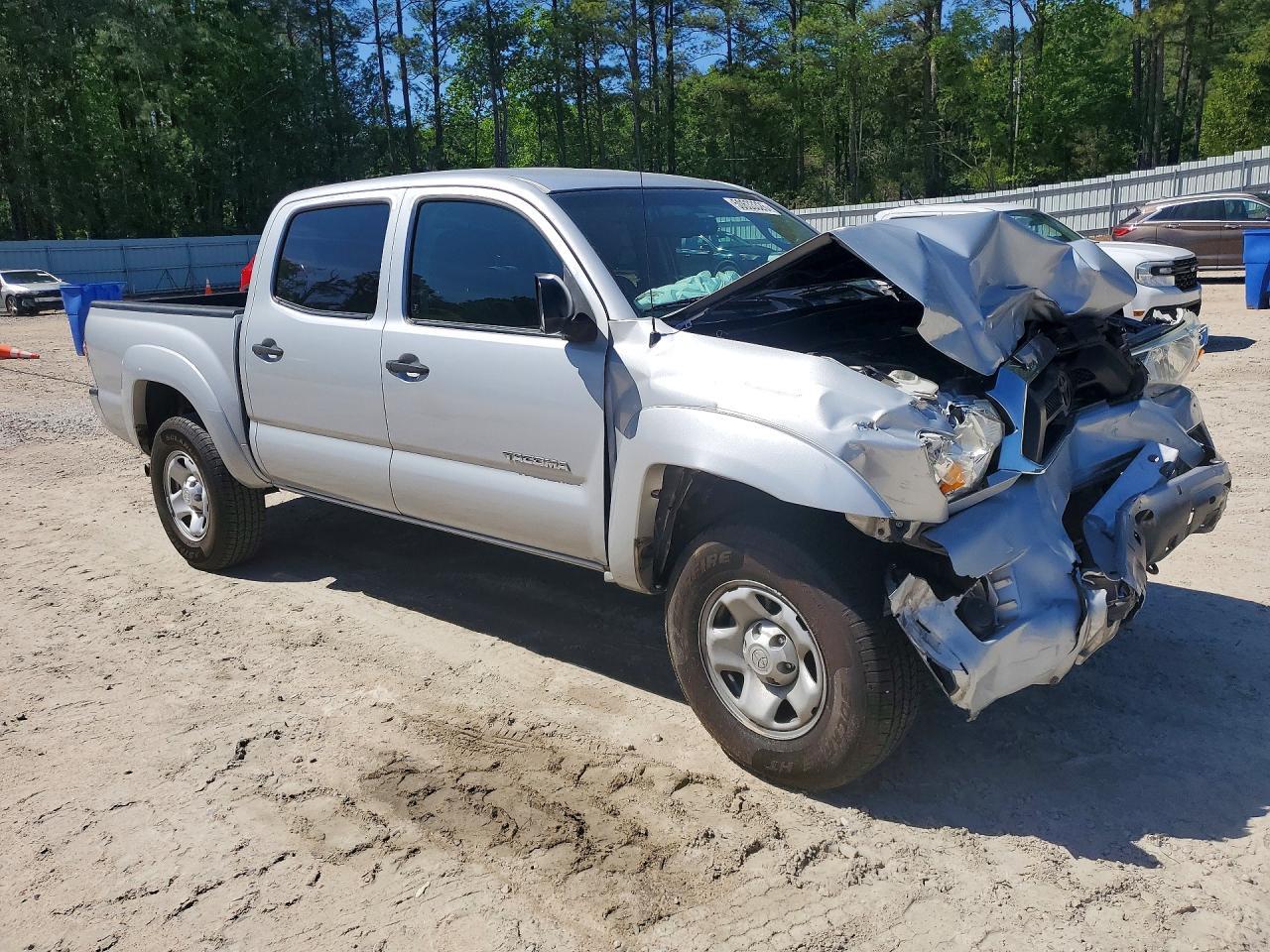 2013 Toyota Tacoma Double Cab - Image 4