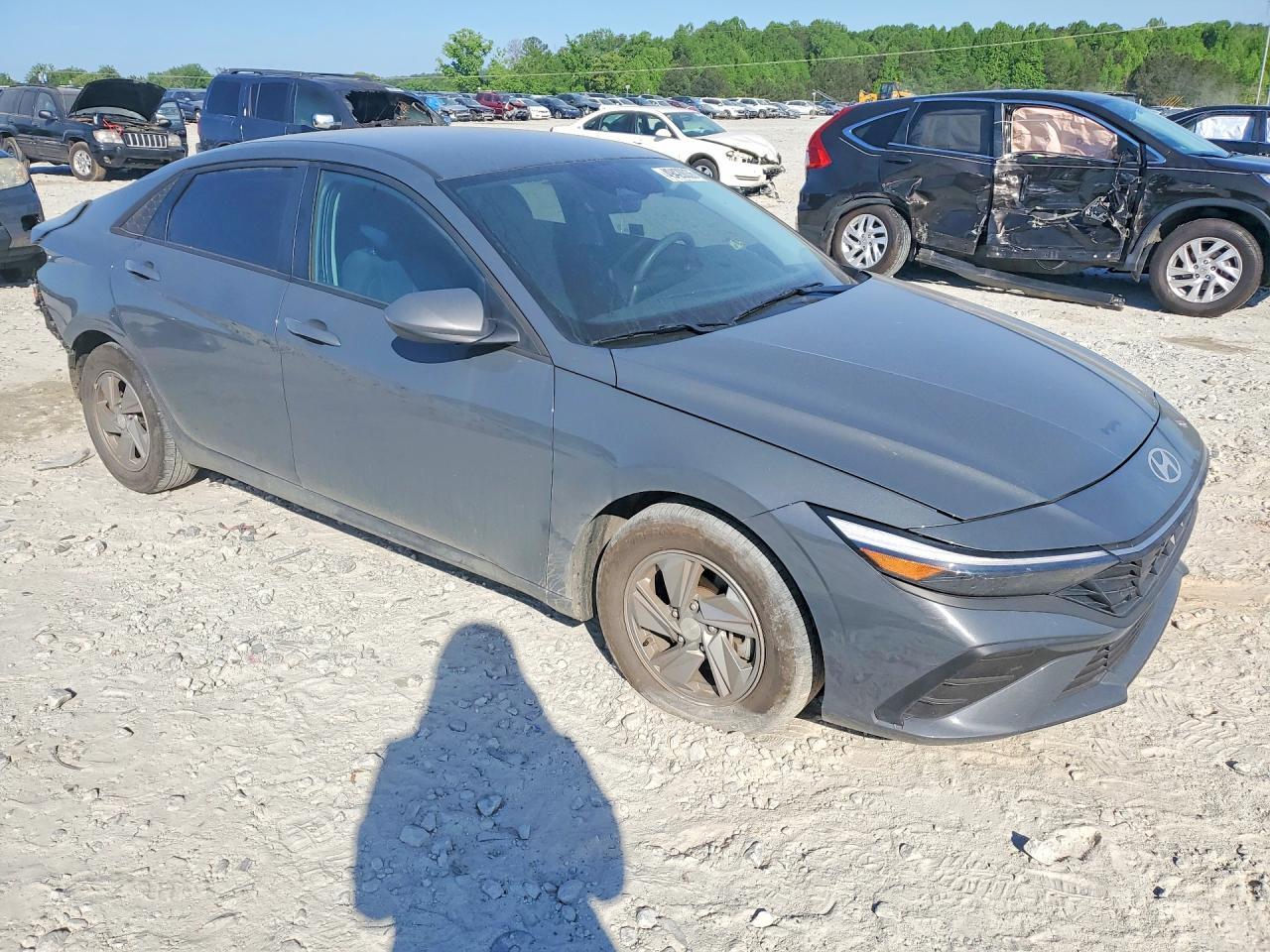 2025 Hyundai Elantra Se - Фото 4