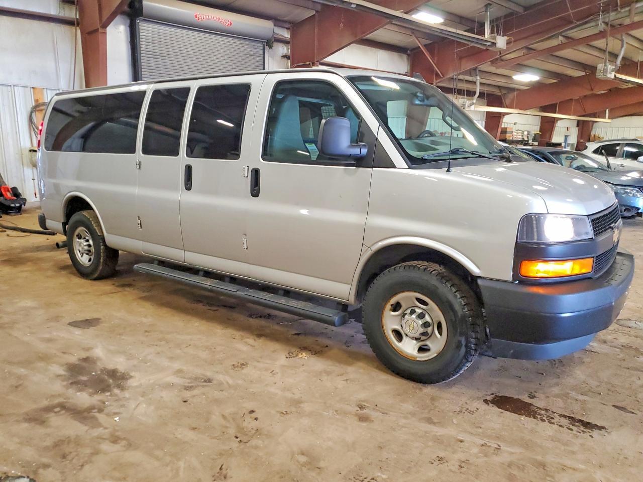 2021 Chevrolet Express G3500 Ls 6.6L V-8 Passenger - Image 4