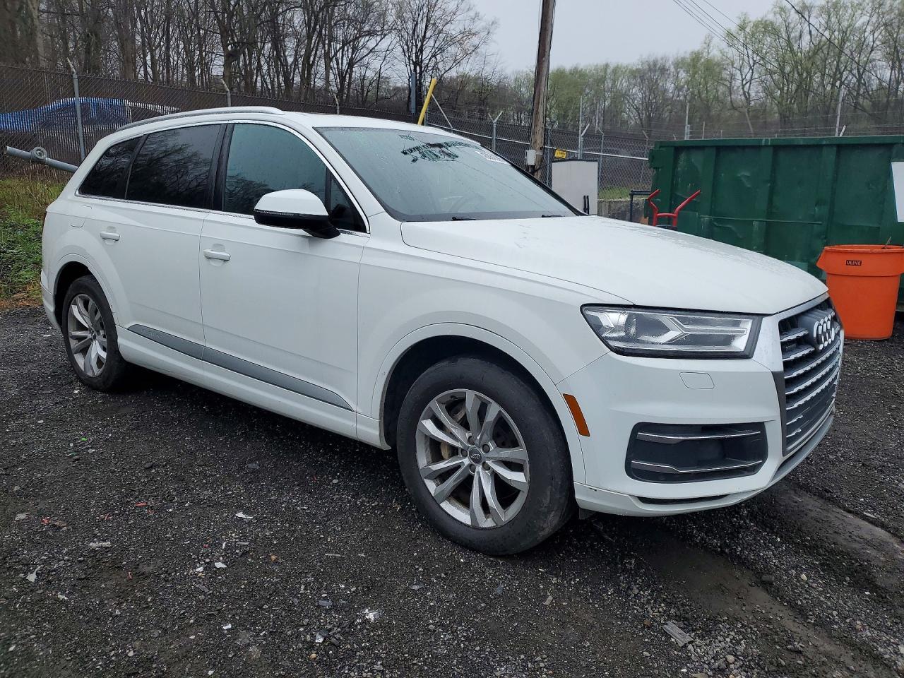 2017 Audi Q7 Premium Plus - Image 4