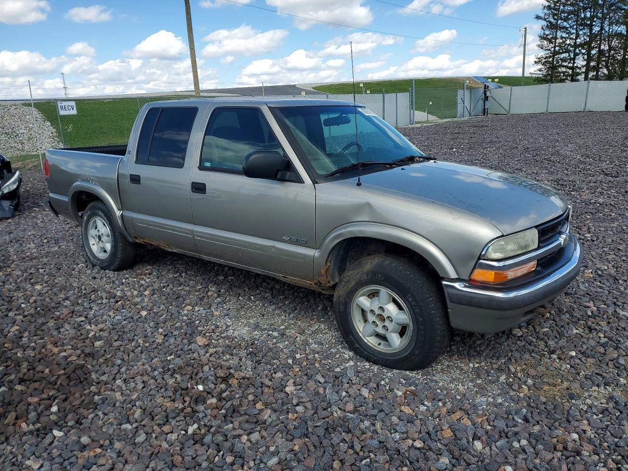 2002 Chevrolet S Truck S10 - Image 4
