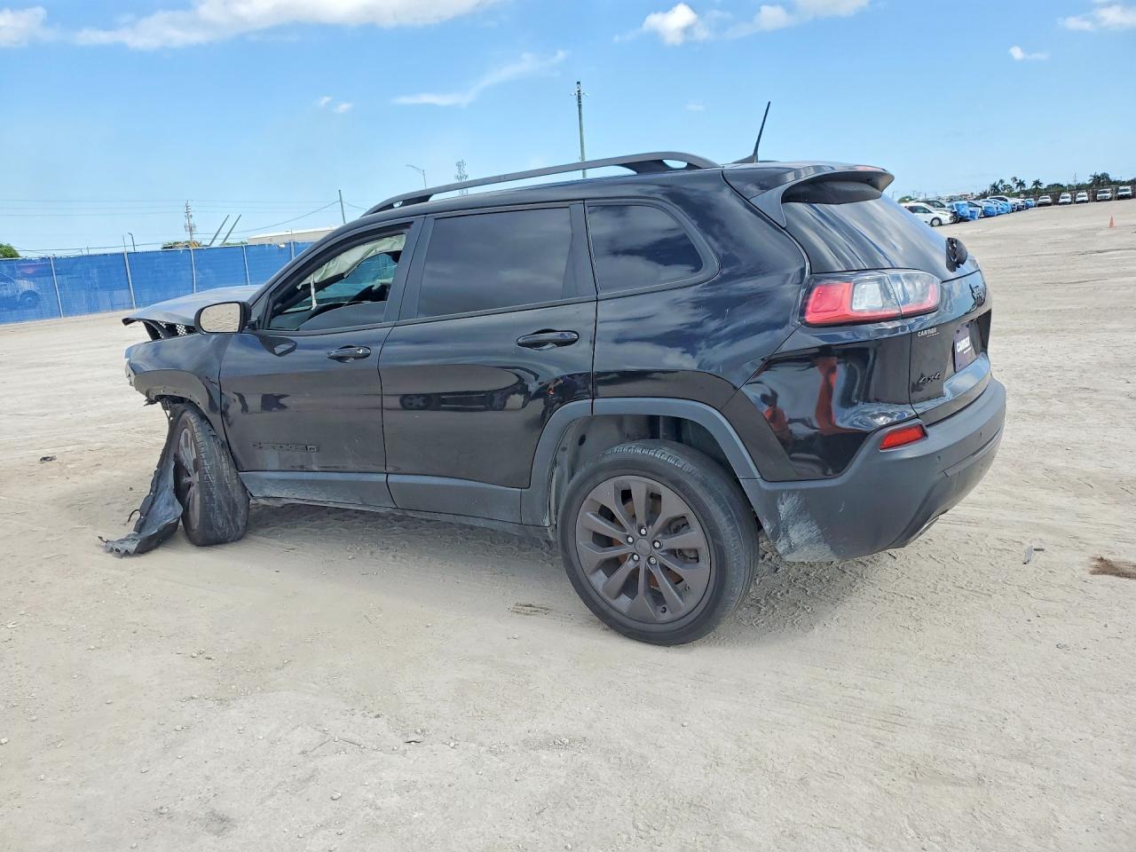 2021 Jeep Cherokee Latitude Lux - Image 2