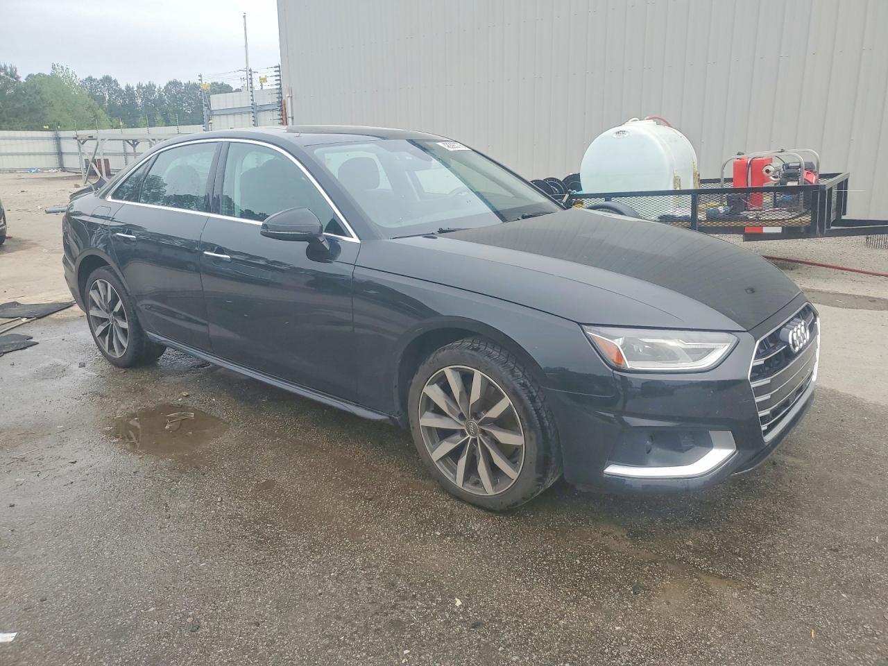 2020 Audi A4 Premium - Фото 4