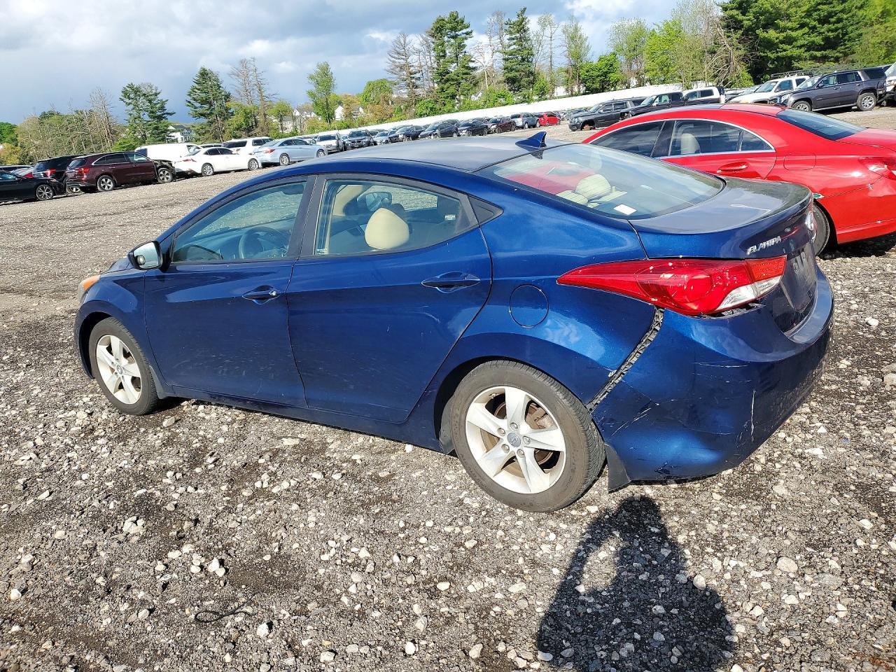 2013 Hyundai Elantra Gls - Image 2