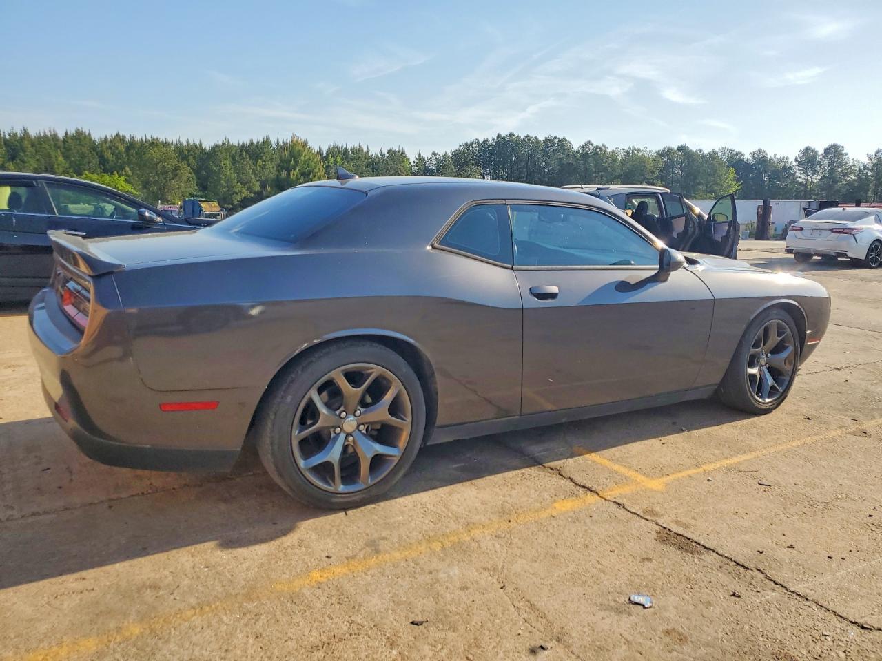 2016 Dodge Challenger Sxt - Фото 3