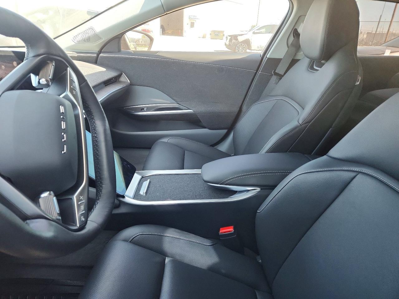 2025 Lucid Motors Air Pure - Фото 7