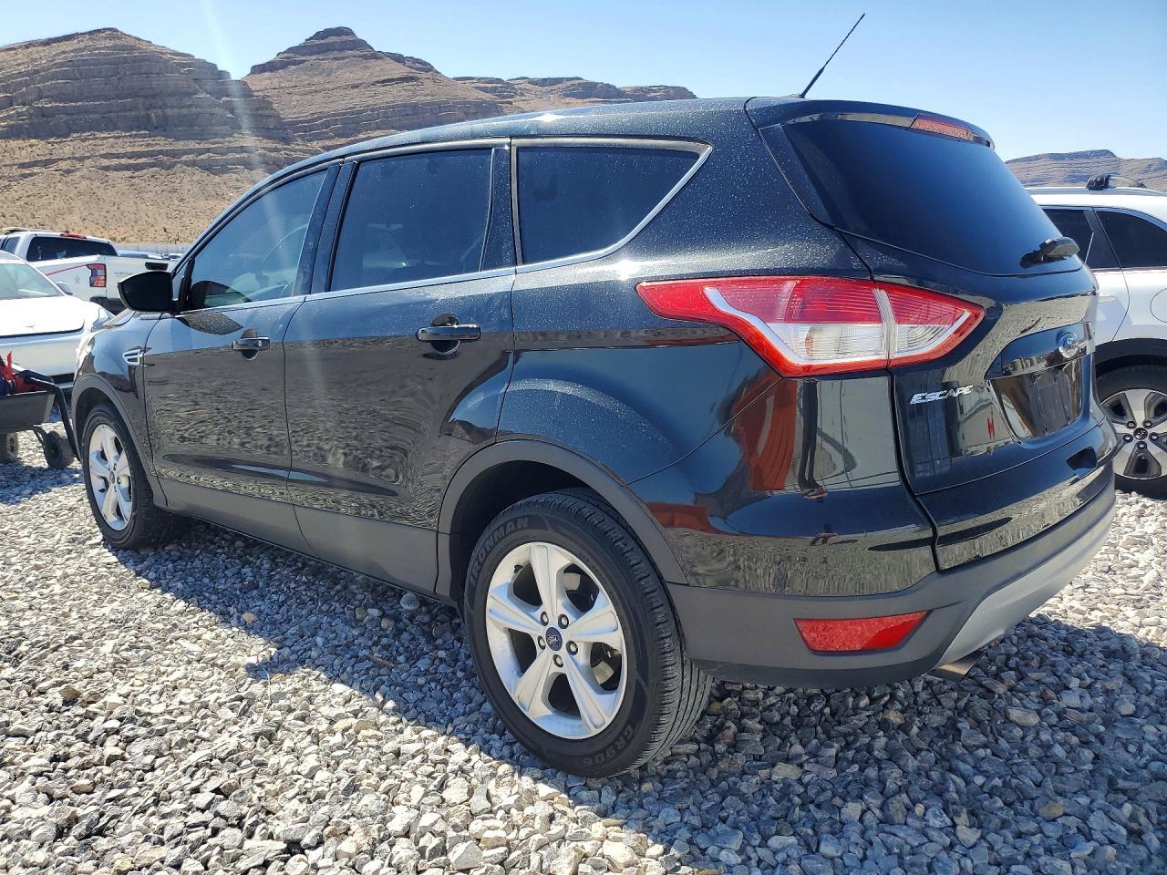 2015 Ford Escape Se - Фото 2