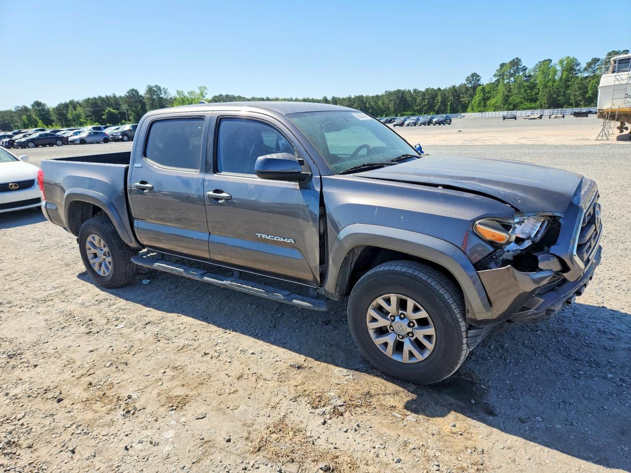 2017 Toyota Tacoma Sr5 V6 - Image 4