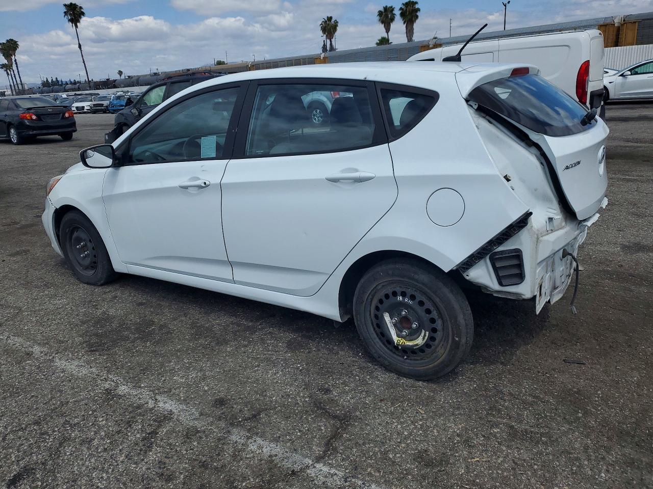 2016 Hyundai Accent Se - Image 2