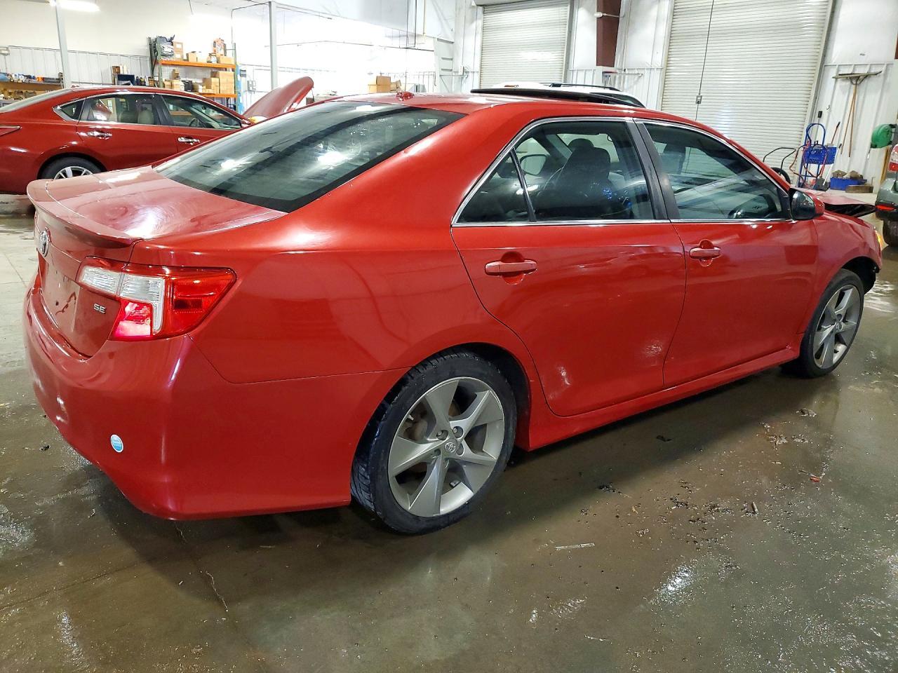 2012 Toyota Camry Se Sport Limited Edition - Image 3