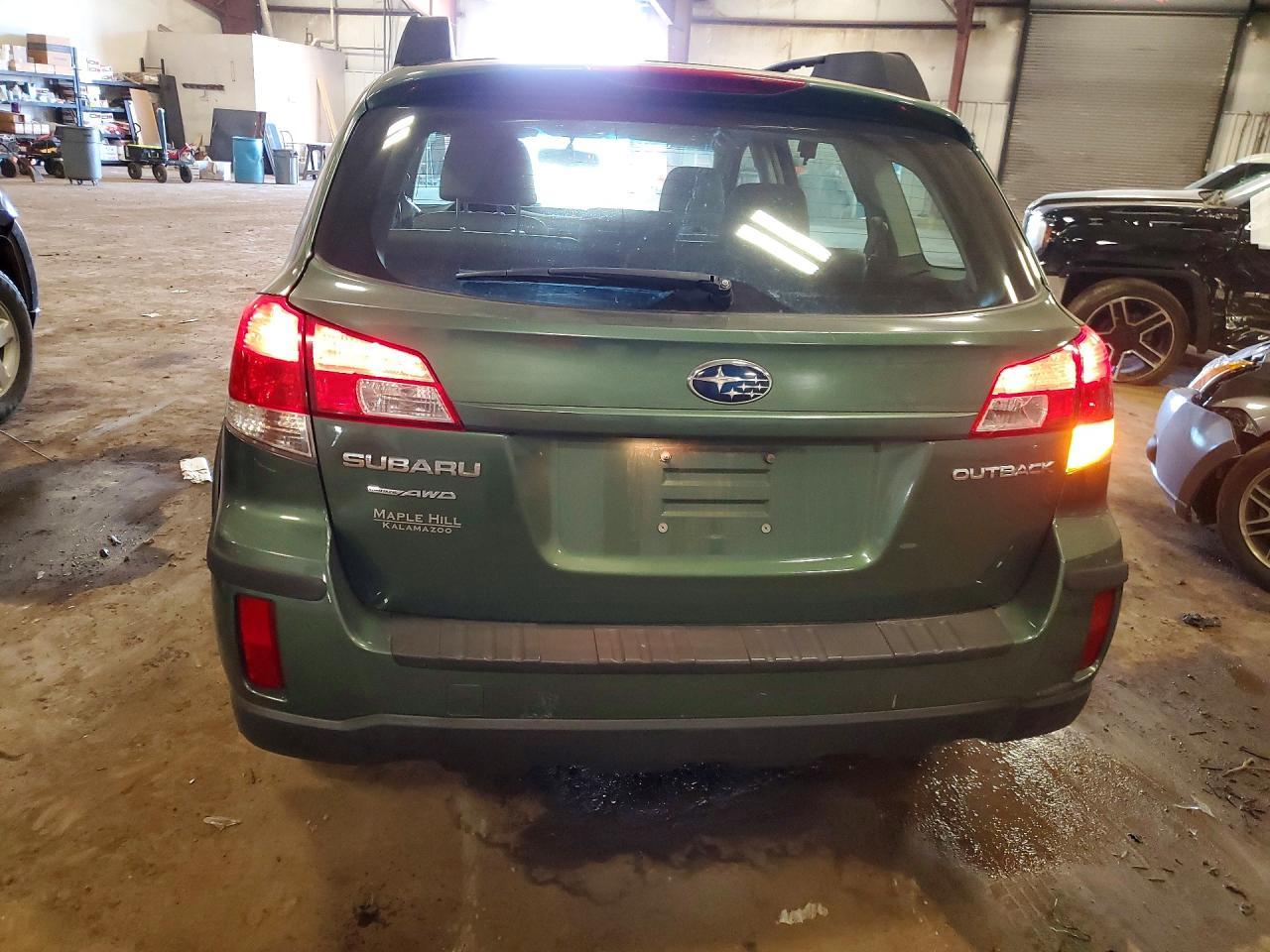 2011 Subaru Outback 2.5I - Фото 6
