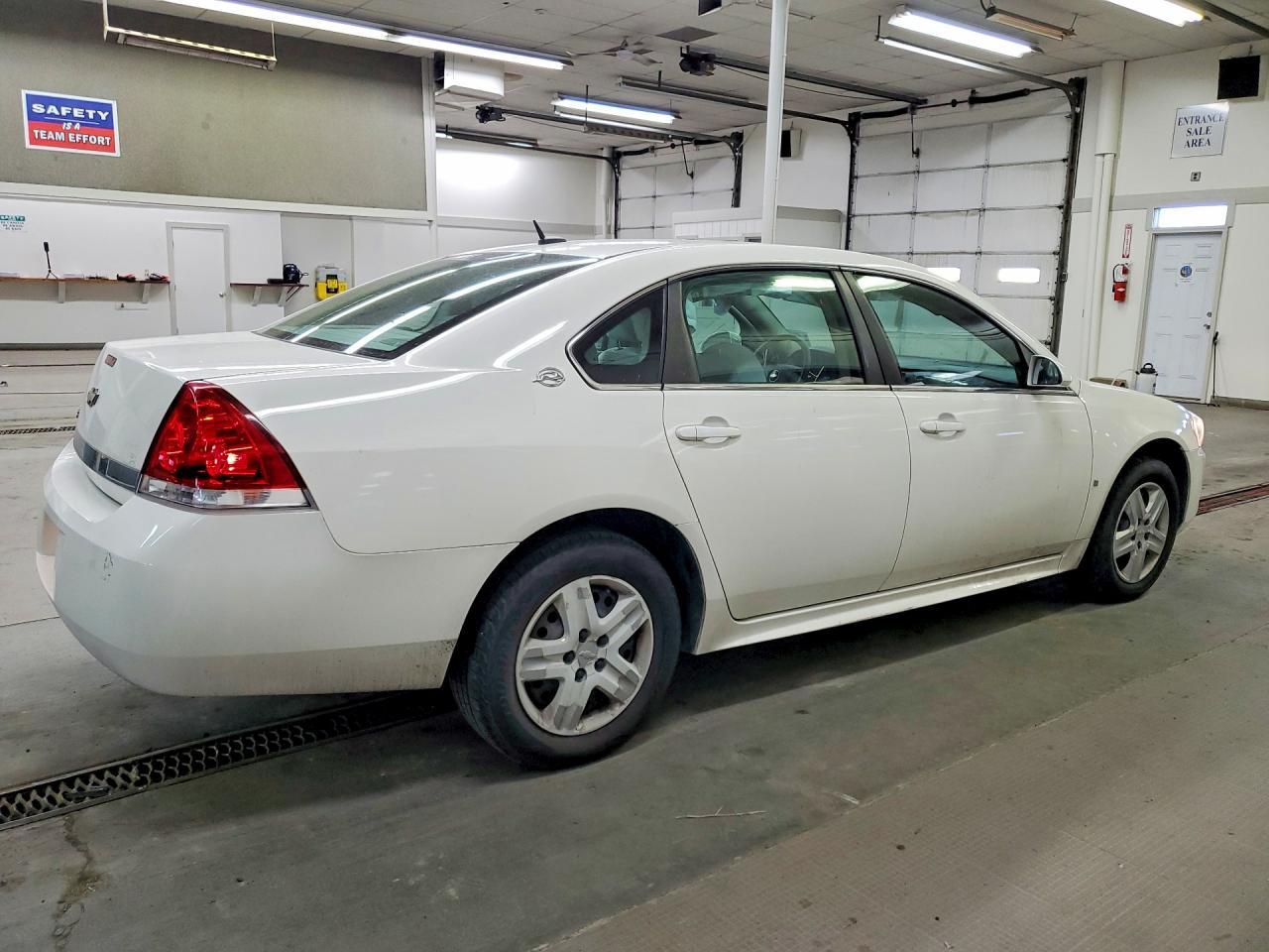 2009 Chevrolet Impala Ls - Image 3