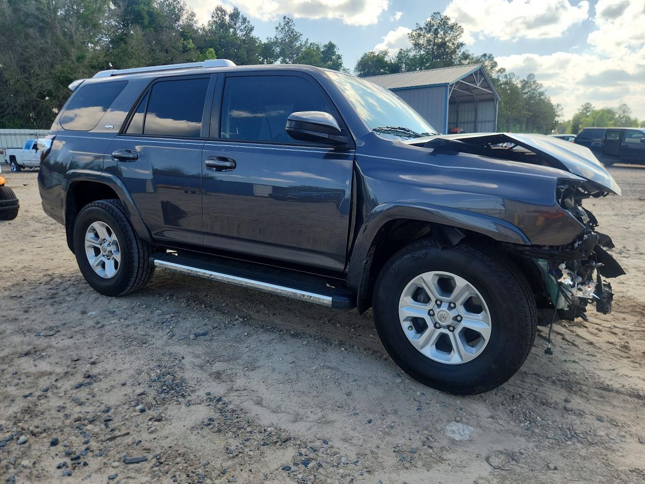 2018 Toyota 4Runner Sr5 - Image 4