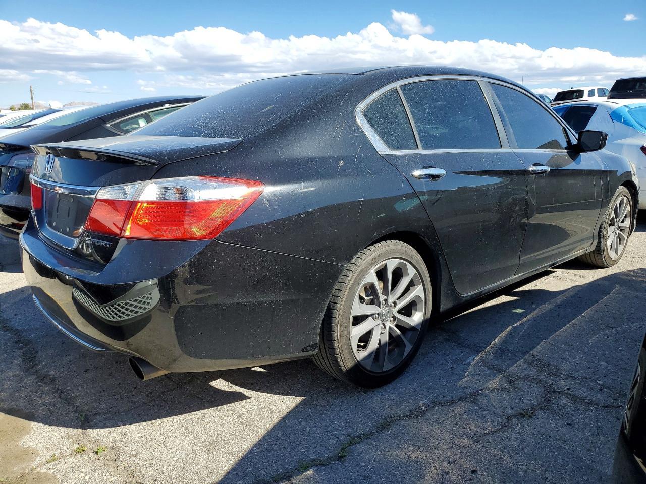 2014 Honda Accord Sport - Image 3