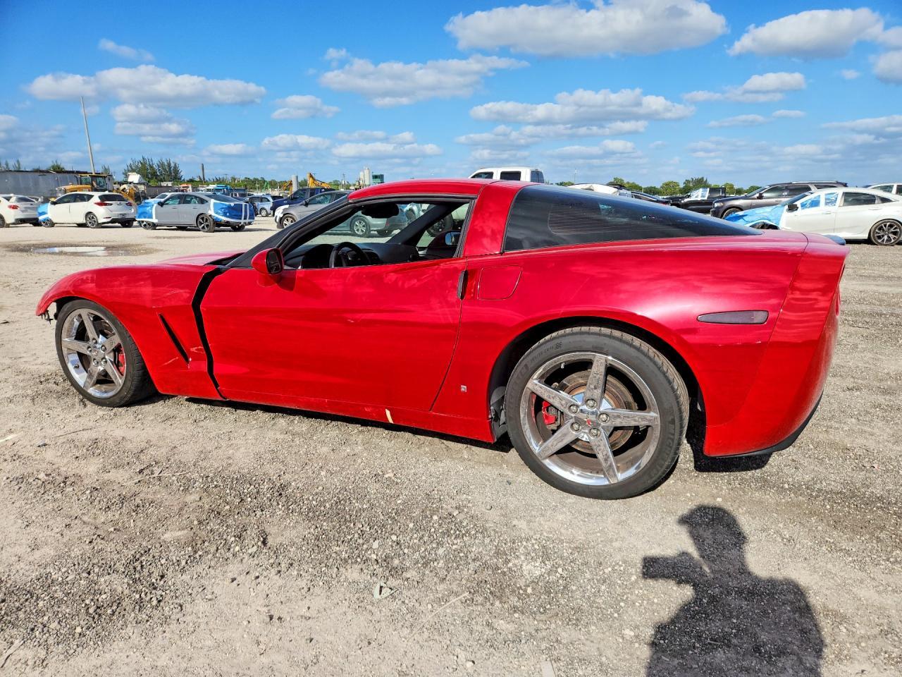 2007 Chevrolet Corvette - Фото 2