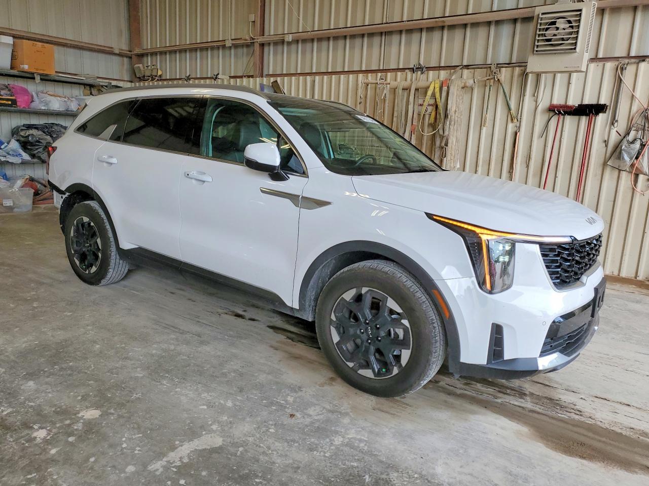 2025 Kia Sorento S - Фото 4