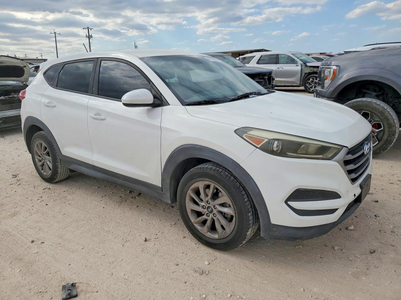 2017 Hyundai Tucson Se - Image 4