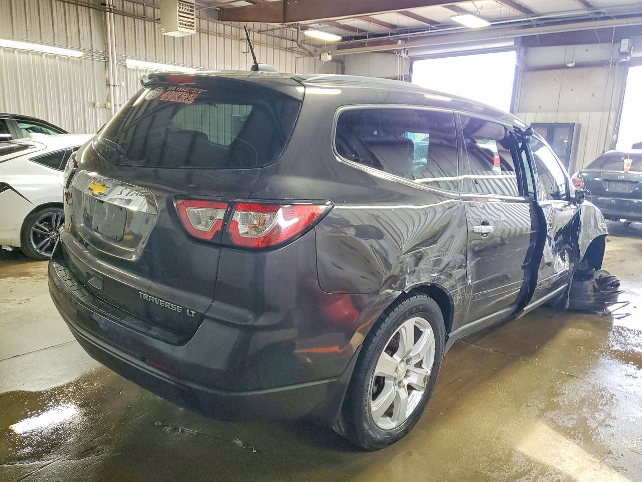 2016 Chevrolet Traverse Lt - Фото 3