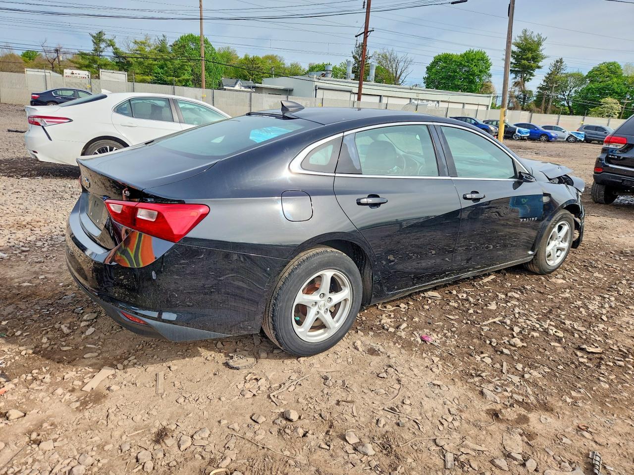 2016 Chevrolet Malibu Ls - Image 3