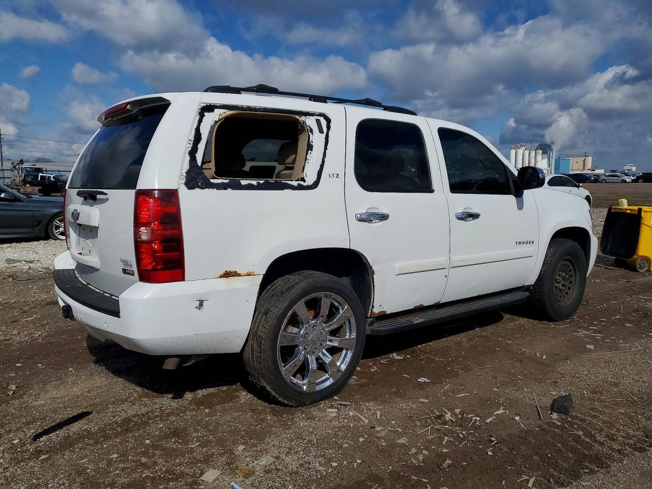2007 Chevrolet Tahoe K1500 - Image 3