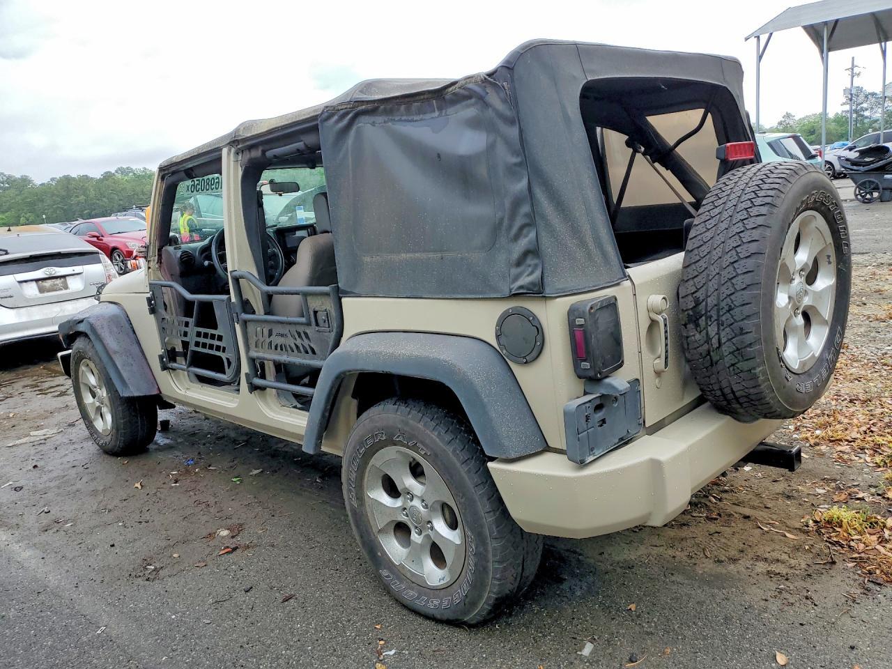2008 Jeep Wrangler Unlimited X - Image 2