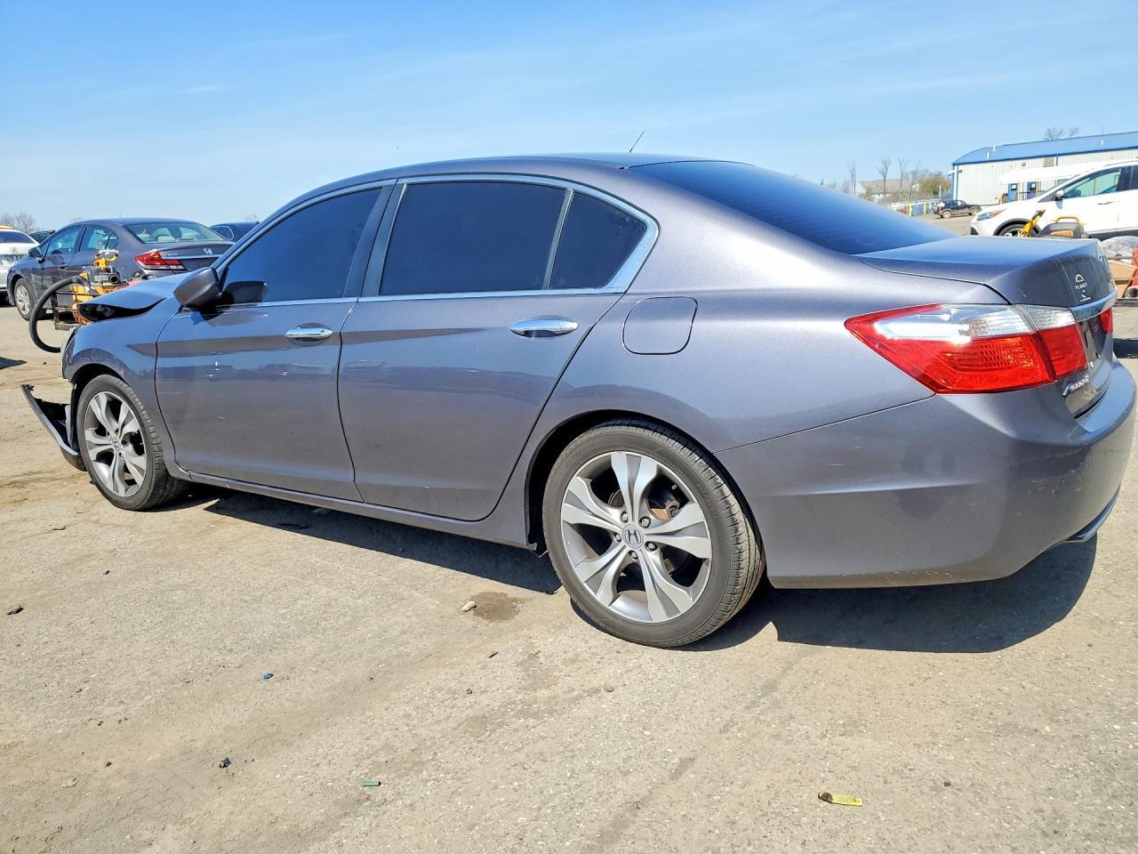 2015 Honda Accord Lx - Фото 2