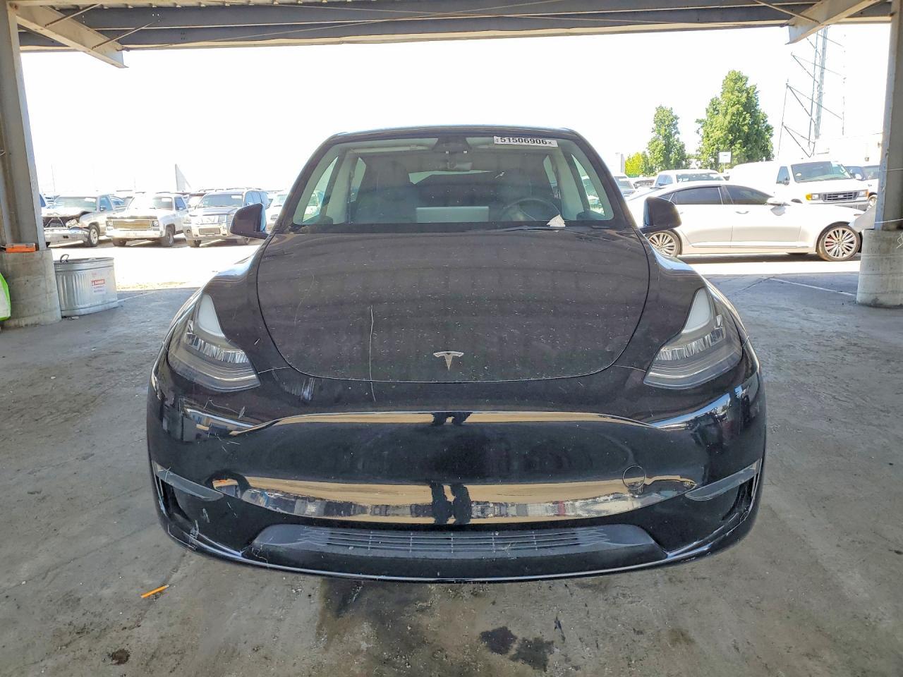 2023 Tesla Model Y - Image 5