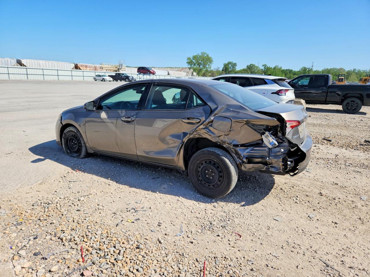 2018 Toyota Corolla Le - Image 2