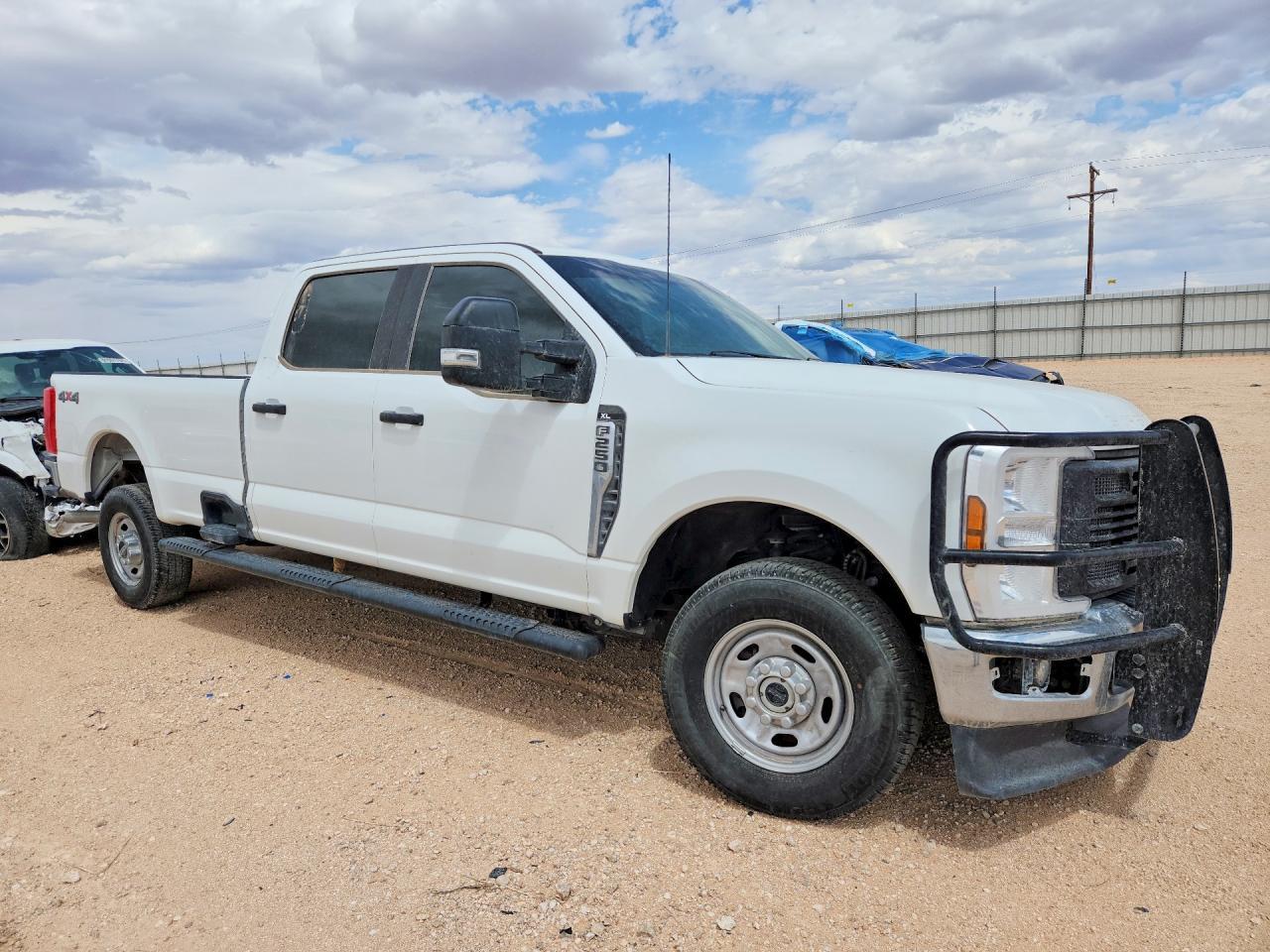 2024 Ford F250 Super Duty - Image 4