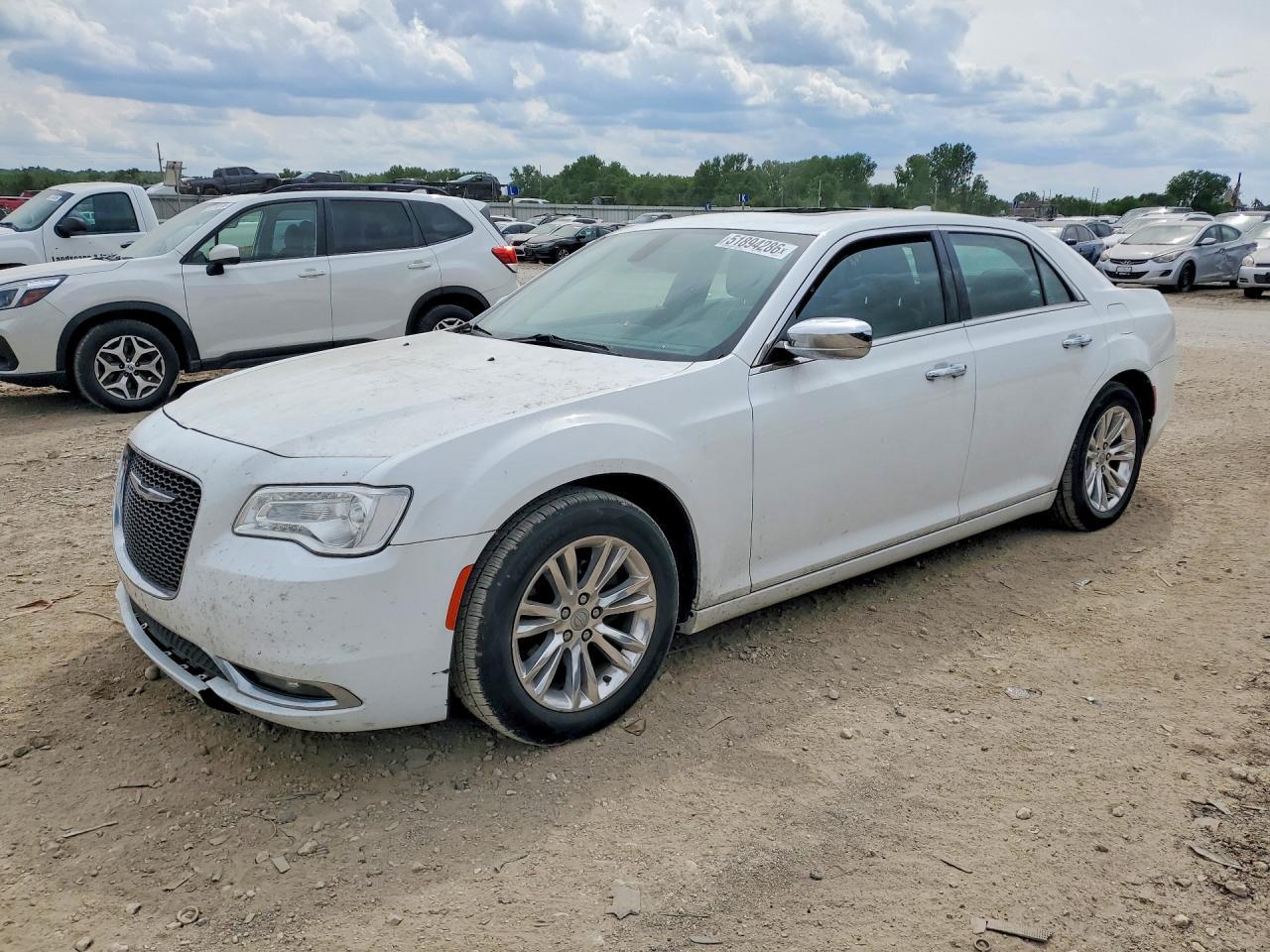 2017 Chrysler 300C