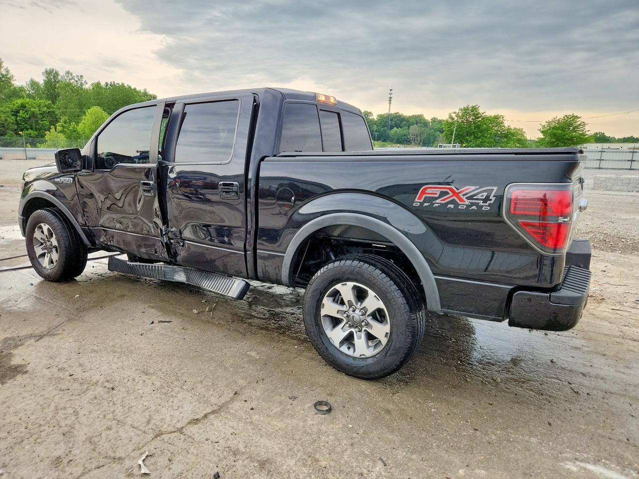 2014 Ford F150 Supercrew - Image 2