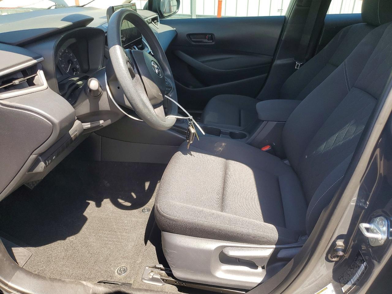 2025 Toyota Corolla Le - Фото 7