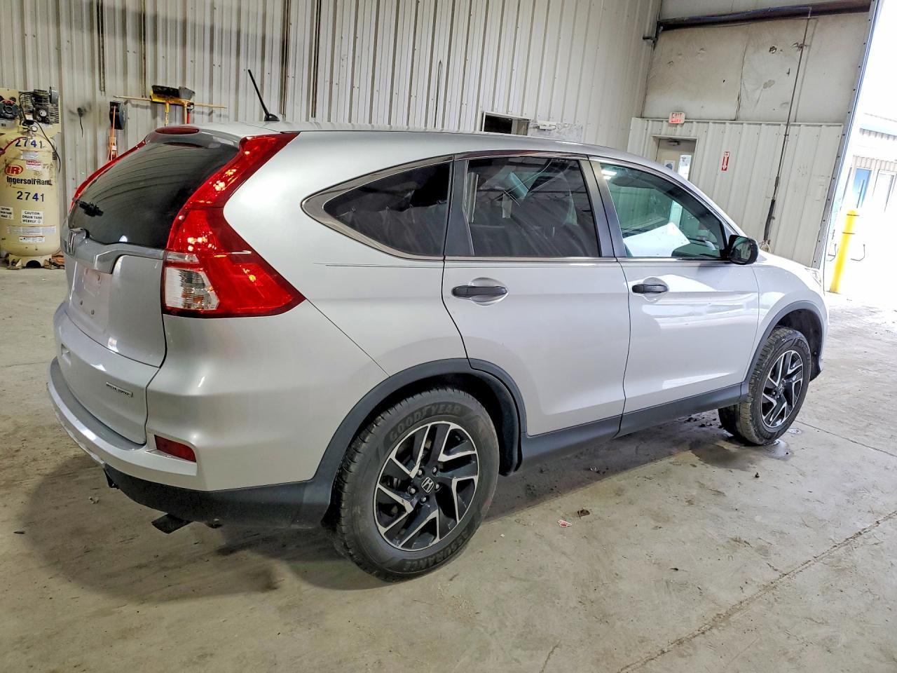 2016 Honda Cr-V Se - Image 3