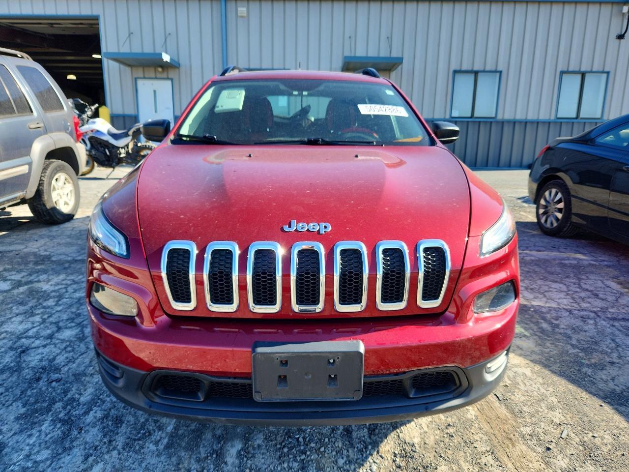 2016 Jeep Cherokee Sport - Фото 5