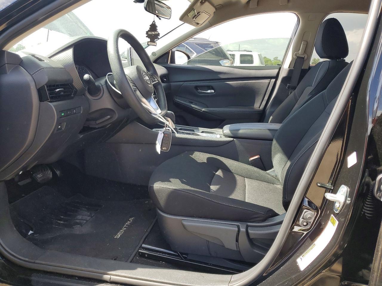2025 Nissan Sentra Sv - Image 7