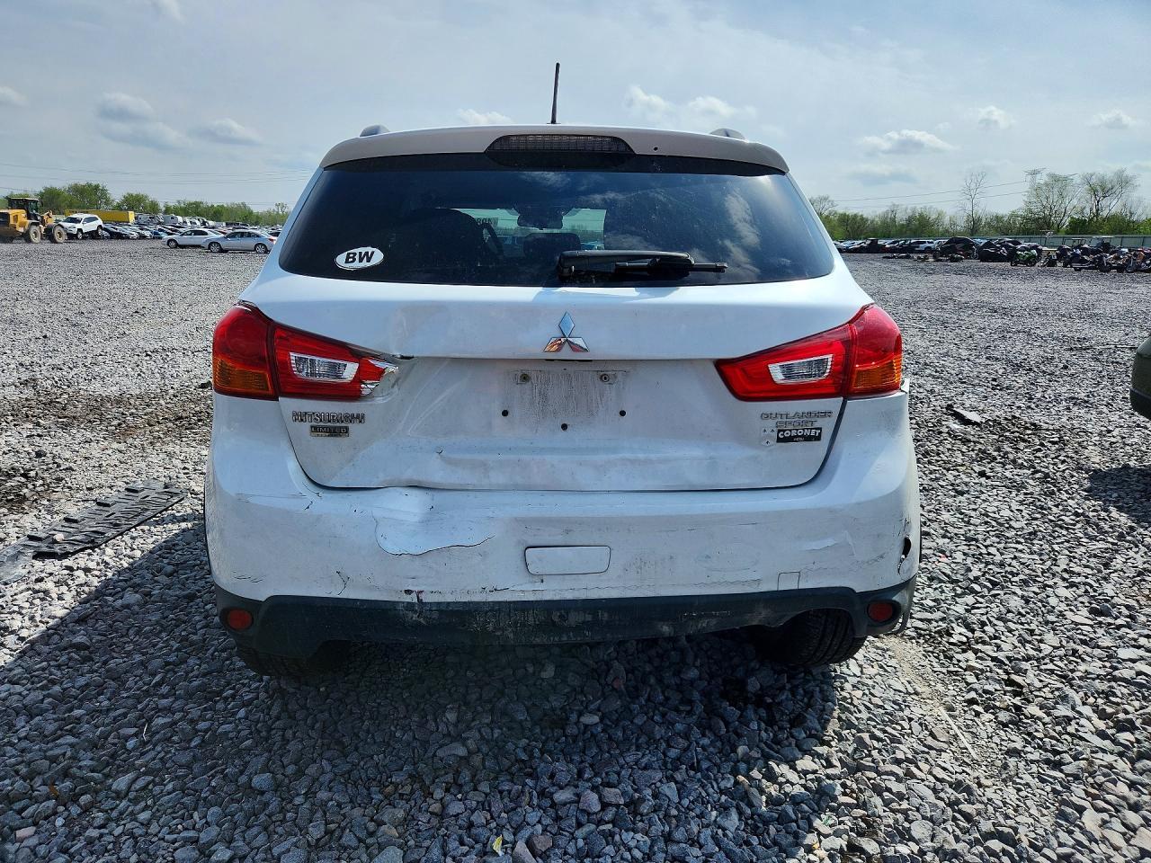2013 Mitsubishi Outlander Sport Le - Фото 6