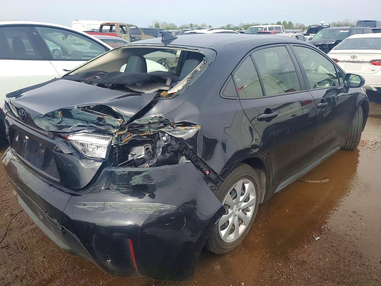 2022 Toyota Corolla Le - Фото 3