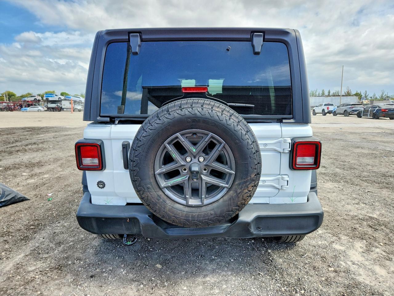 2024 Jeep Wrangler Sport - Фото 6
