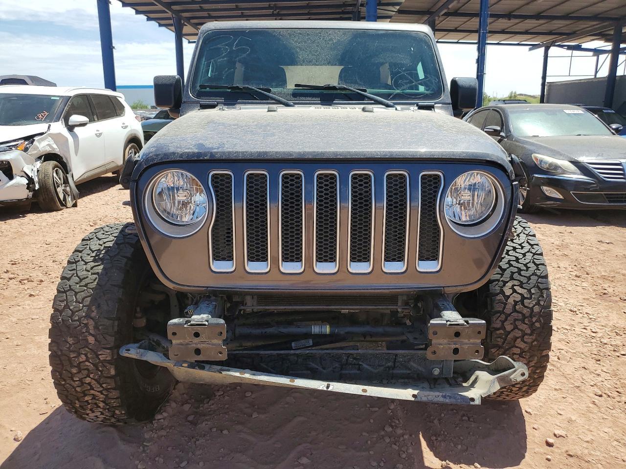 2018 Jeep Wrangler Unlimited Sahara - Image 5
