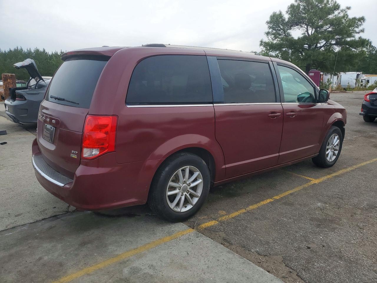 2018 Dodge Grand Caravan Sxt - Фото 3
