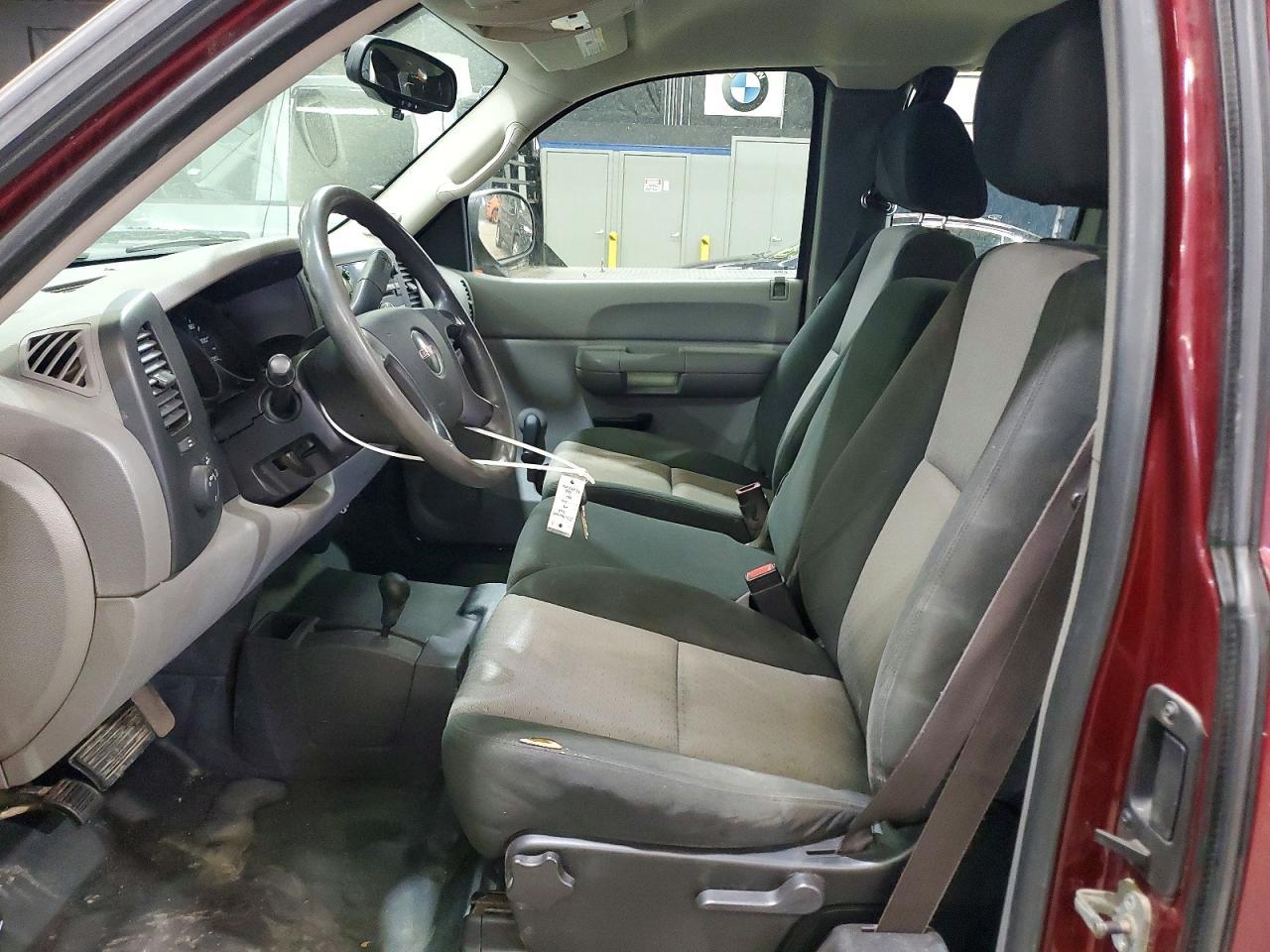 2009 GMC Sierra K1500 - Image 7