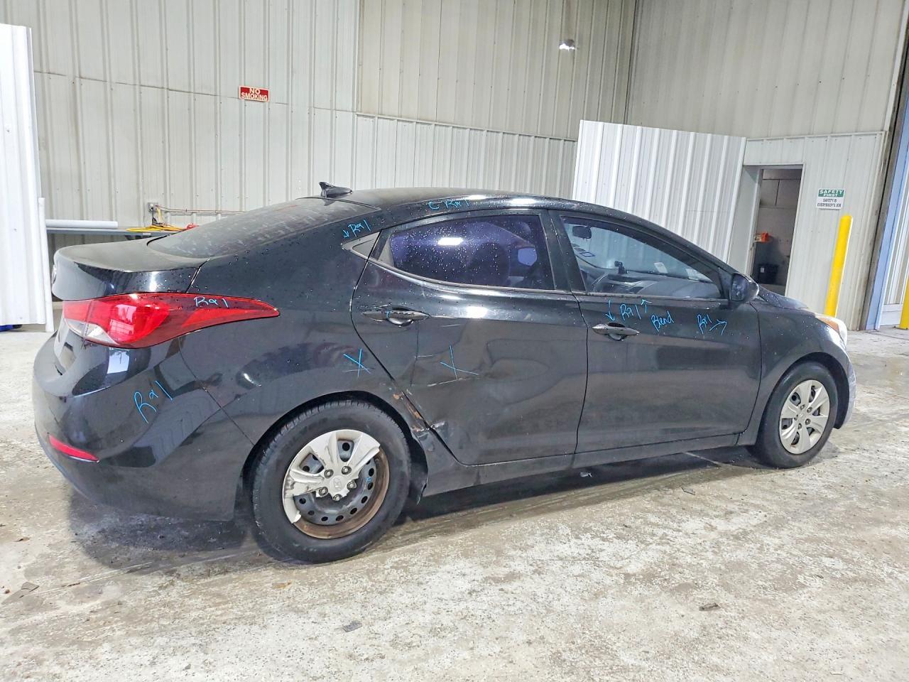 2016 Hyundai Elantra Se - Фото 3