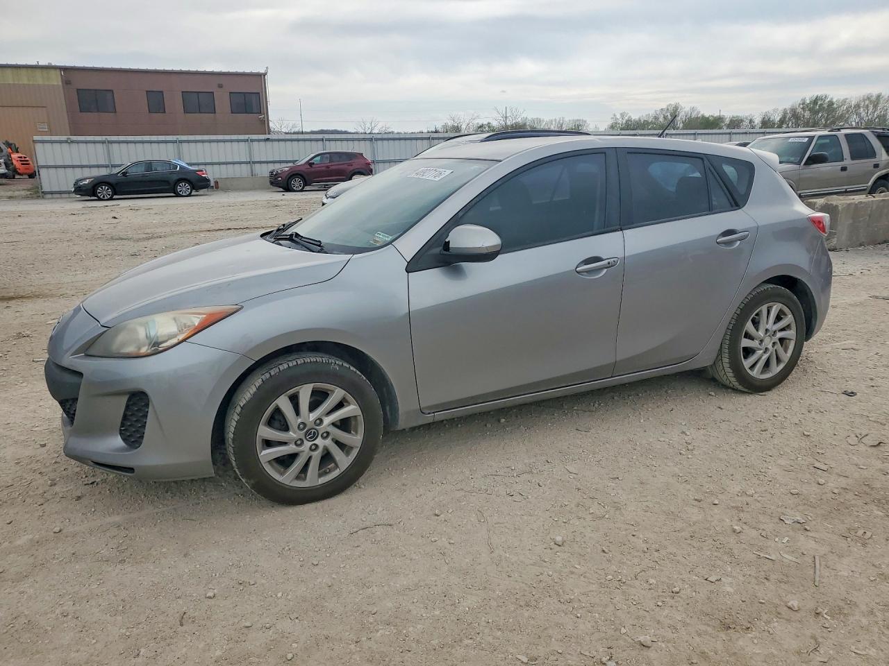2013 Mazda 3 I