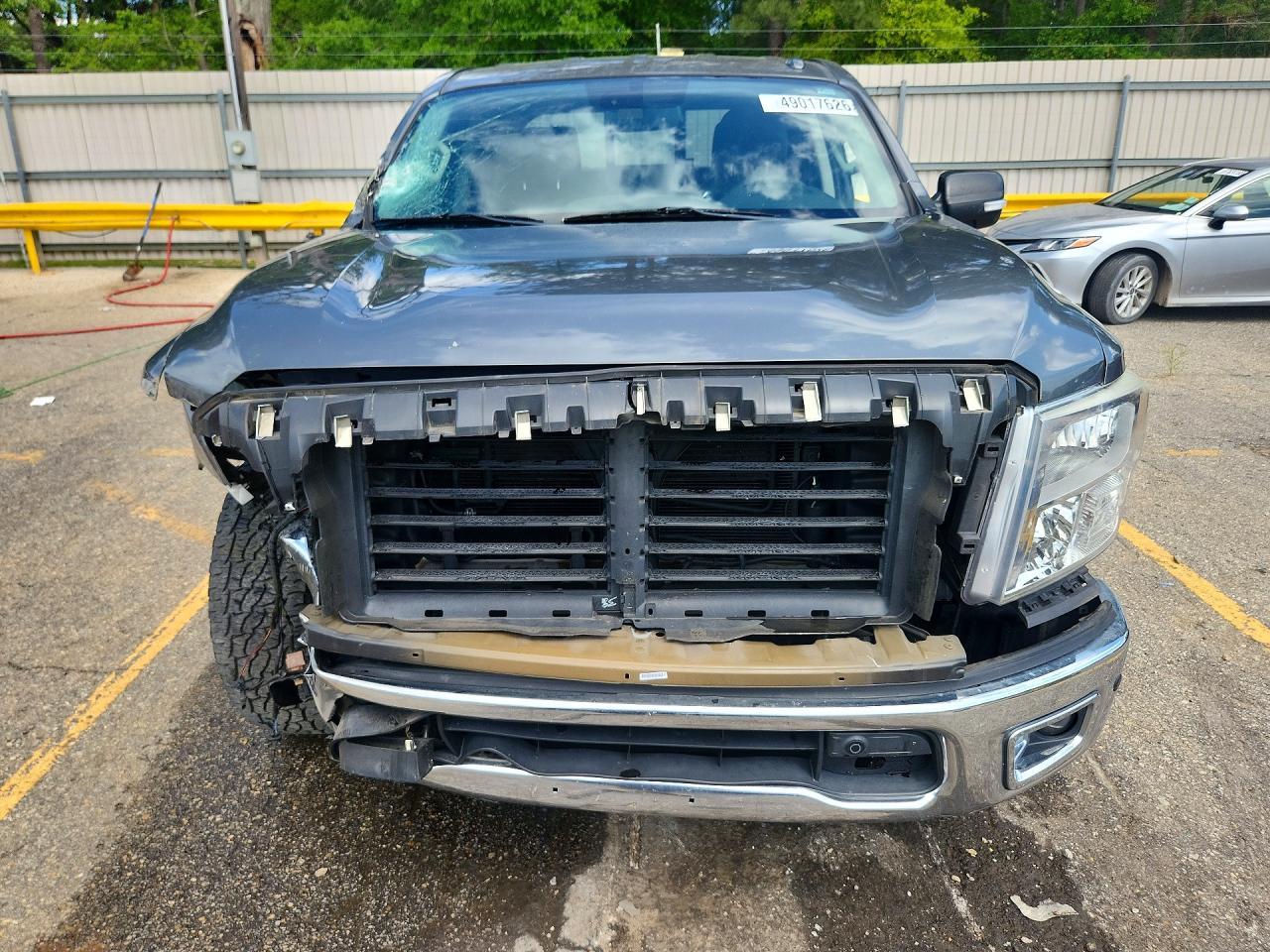 2017 Nissan Titan S - Image 5