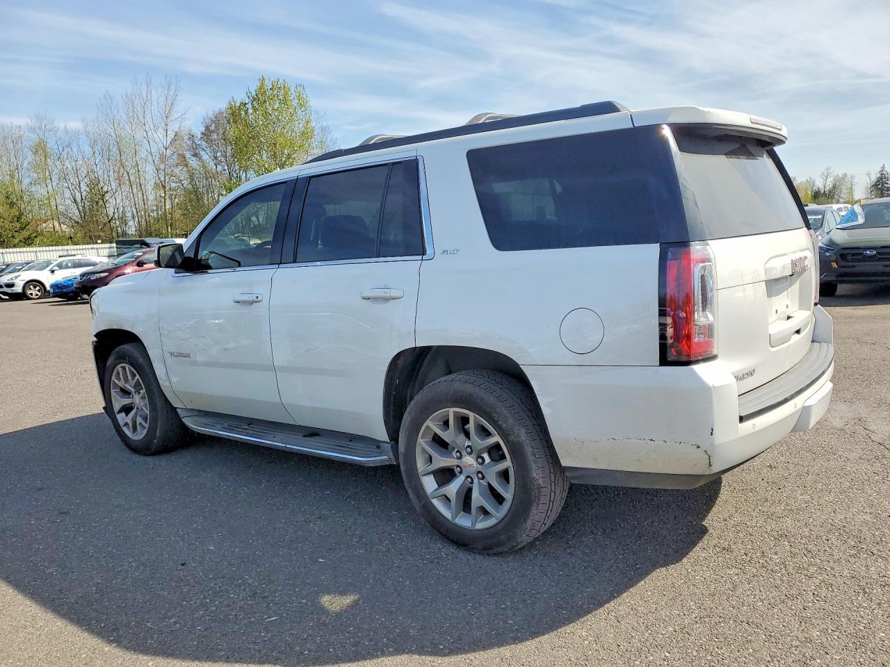 2016 GMC Yukon Slt - Фото 2