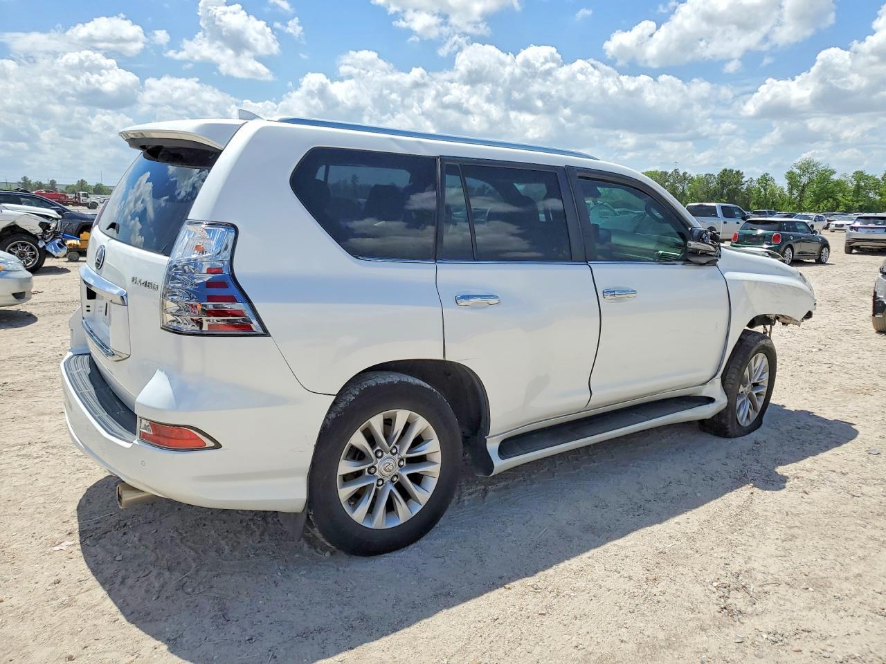 2023 Lexus Gx 460 - Image 3