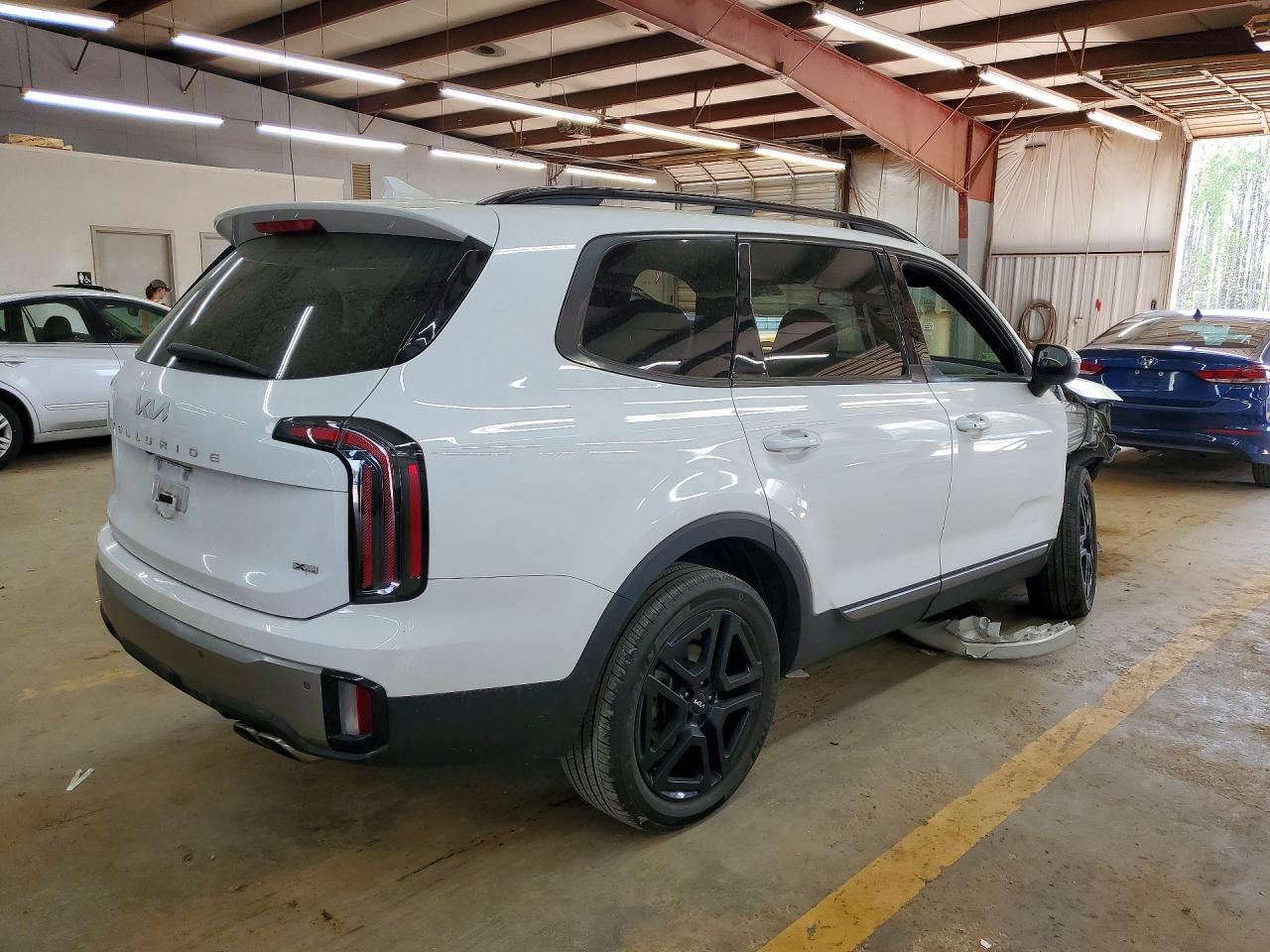 2023 Kia Telluride Ex X-Line - Фото 3